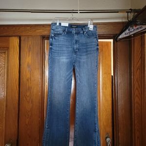 Judy Blue Tummy Control Jeans Open bell bottom. Size 13/31 waist